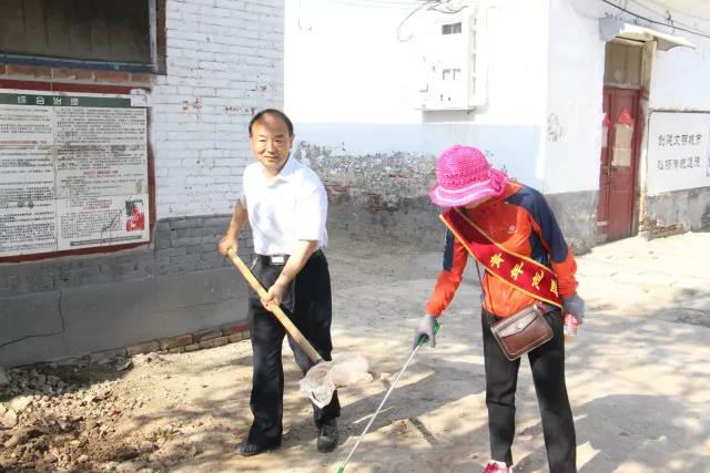 聊城市东昌府人民医院组织开展社区帮扶活动