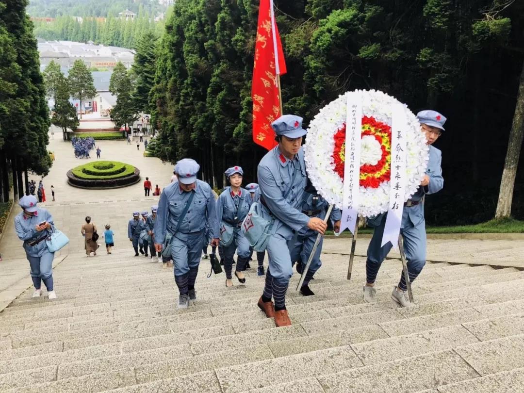 聊城市光明眼科医院开展赴井冈山庆“七一”活动