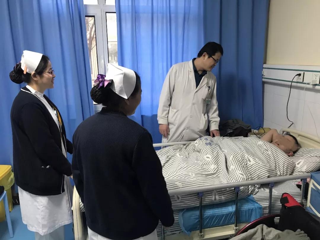 奉献我接力，爱心在传递