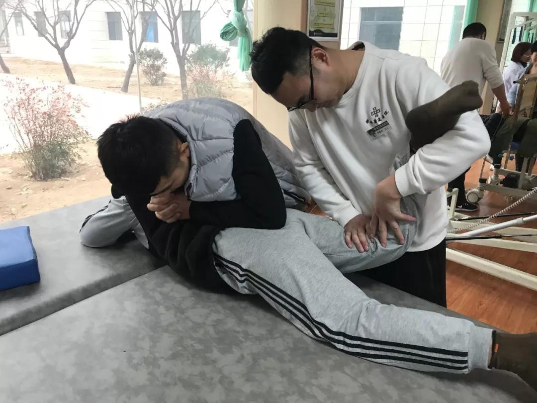 奉献我接力，爱心在传递