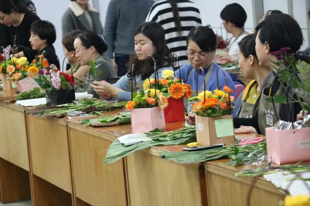 女神节，幸福像花儿一样