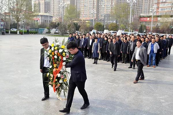 聊城市中医医院清明节 开展“清明祭英烈”主题党日活动