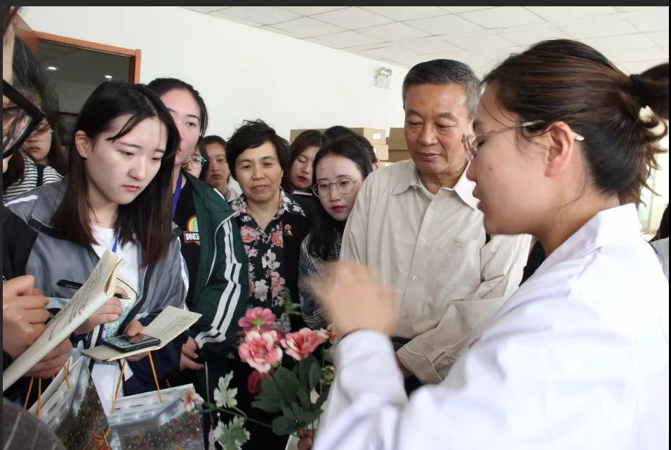 聊城市第四人民医院迎来济南大学泉城学院采风团