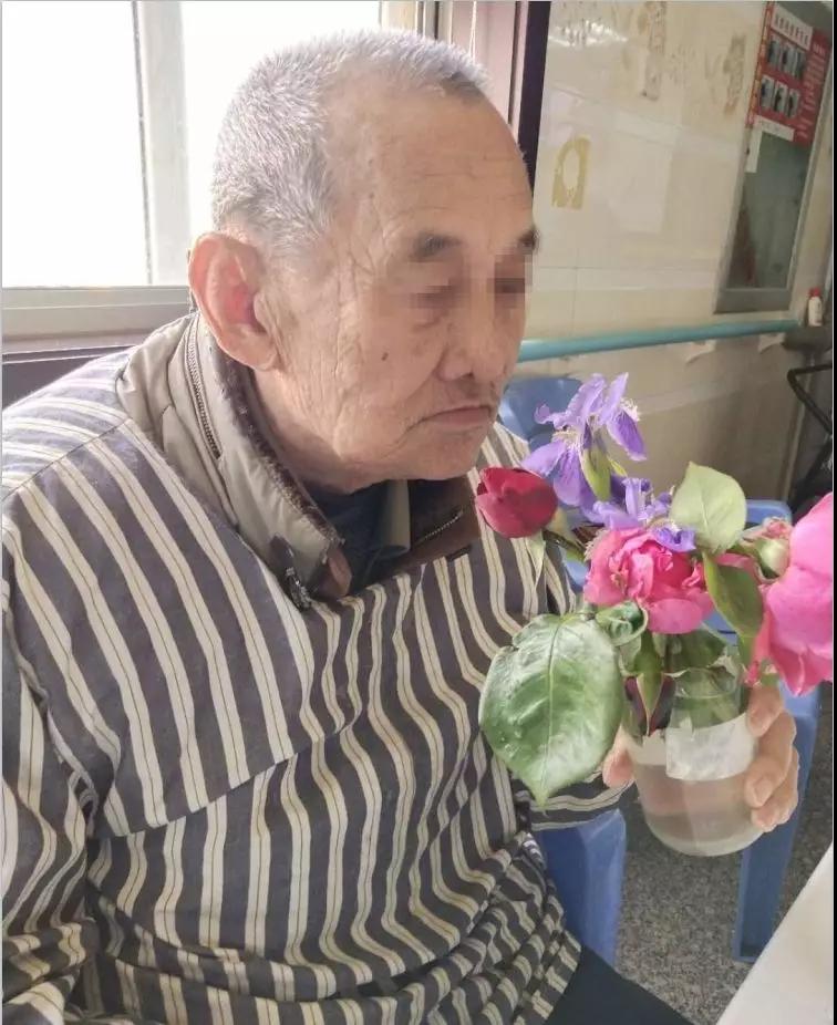 鲁西老年护养院老人们的“花”样年华