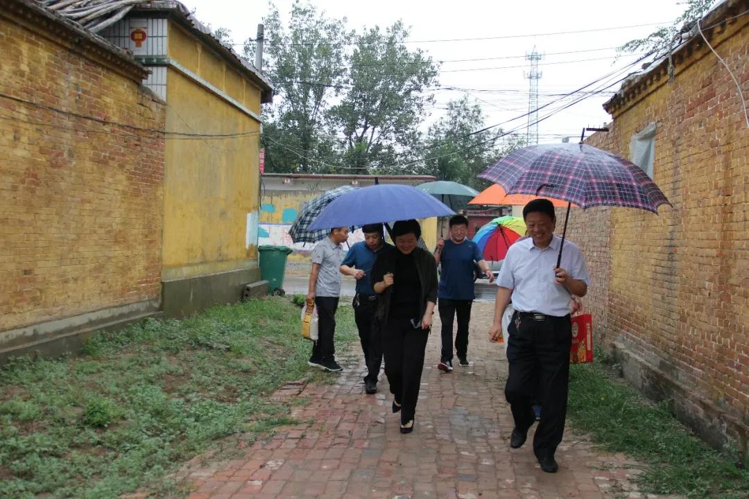 情暖仲秋——聊城市第四人民医院深入帮扶村仲秋送温暖