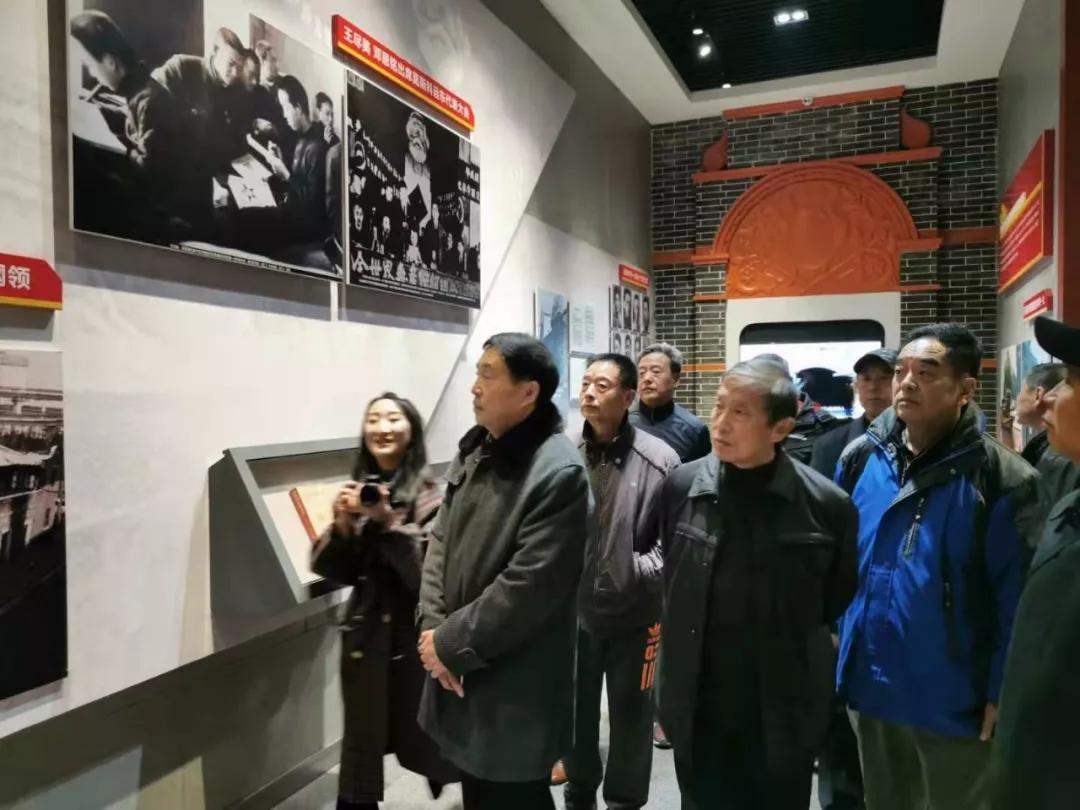 市卫健委离退休老干部赴莘县开展“不忘初心、牢记使命”主题党日活动